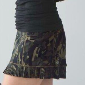 lululemon athletica Black Pleated Circle Skater Skirt